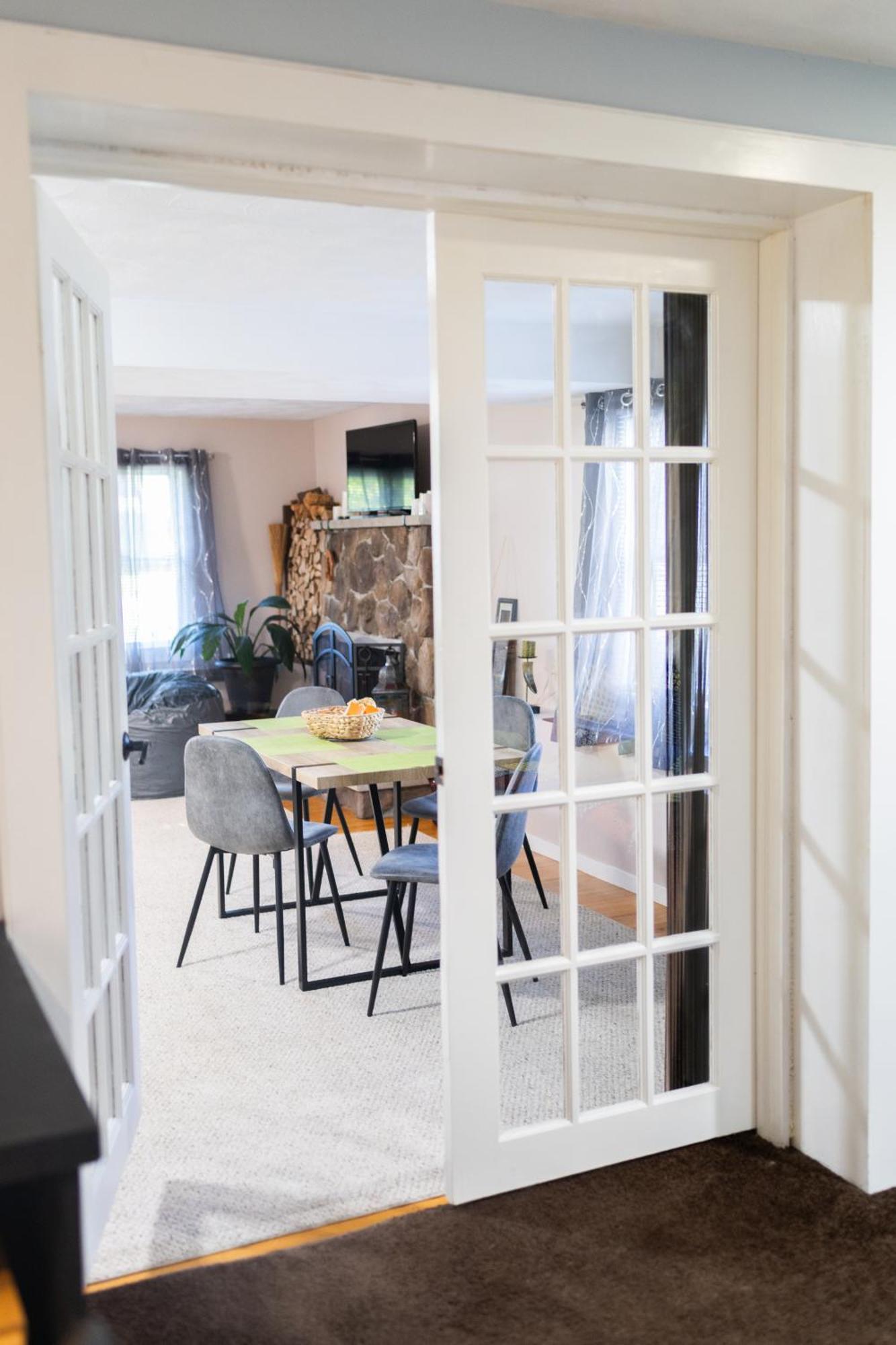 Cosy And Charming 2-bedroom *